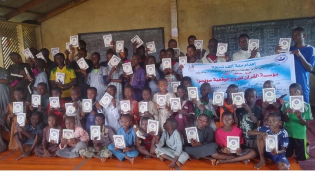 توزيع 25000 نسخة من القران في ليبيريا: ويستمر الطلب Quran Coran